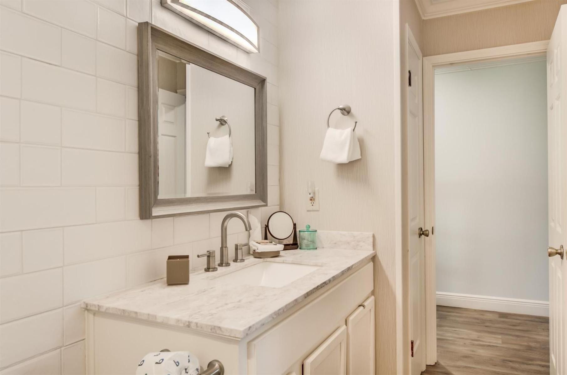 10 A, One Bedroom Condo دستين المظهر الخارجي الصورة